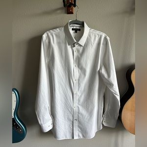 Banana Republic White Oxford Dress Shirt - Size Medium